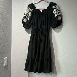 Knox Rose women’s black & white embroidered dress, size XS